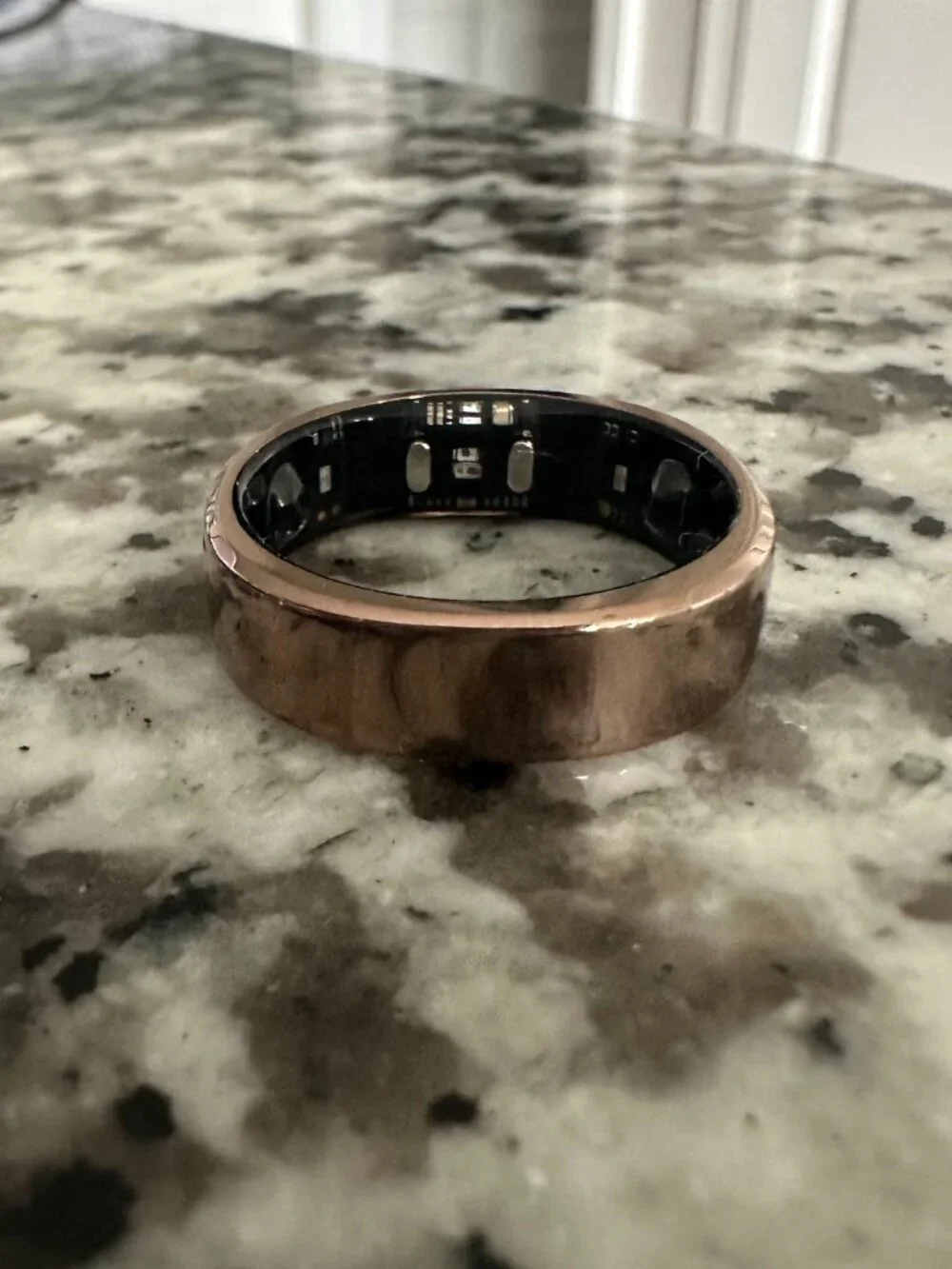 Brand New RingConn Gen 2 Air Smart Ring in Dune Gold, Size 11 + Wireless Charger